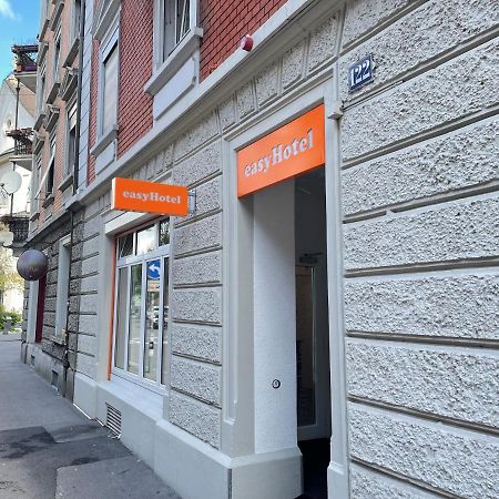 Easyhotel Zuerich Limmatplatz Екстер'єр фото