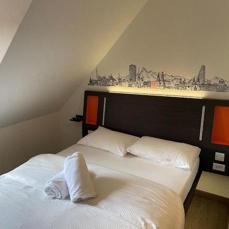 Easyhotel Zuerich Limmatplatz Екстер'єр фото