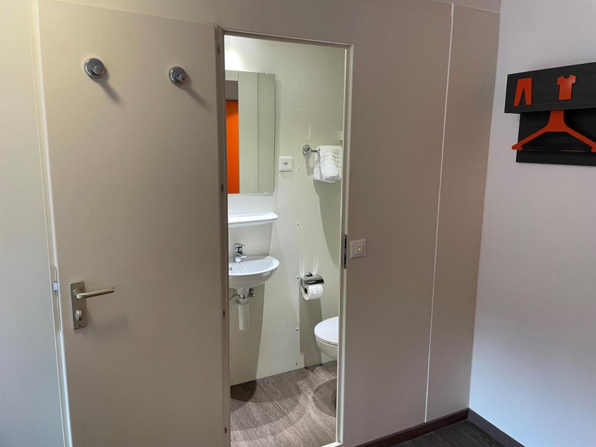 Easyhotel Zuerich Limmatplatz Екстер'єр фото