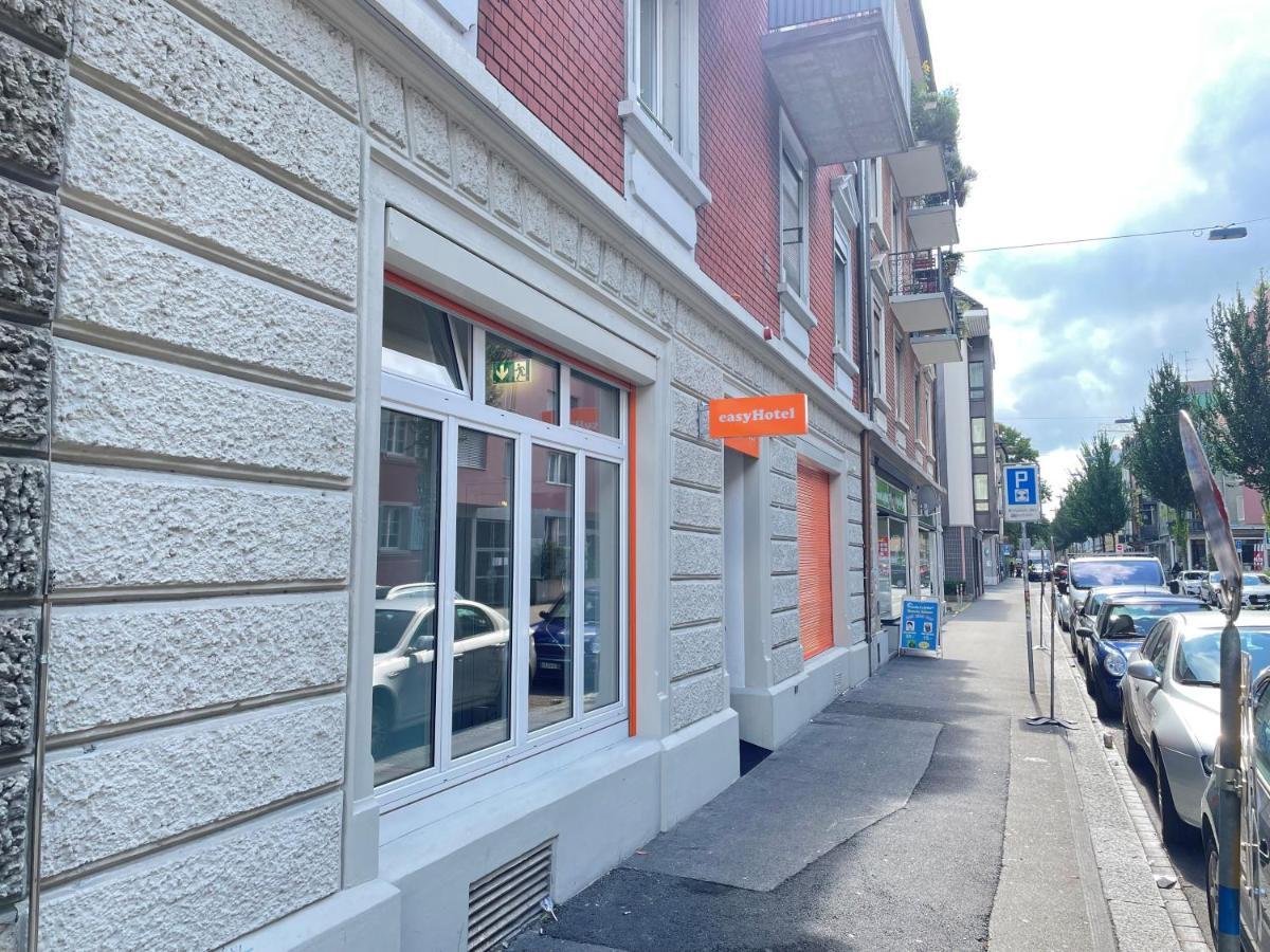 Easyhotel Zuerich Limmatplatz Екстер'єр фото